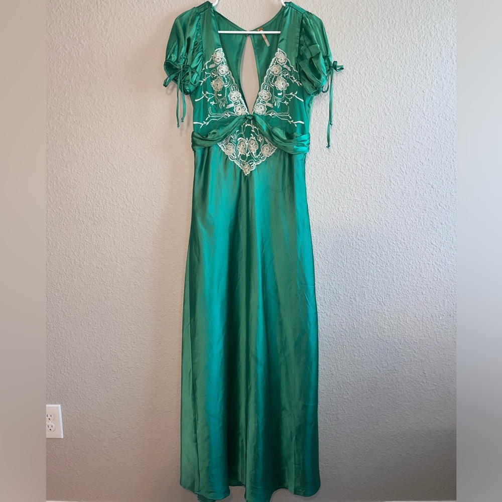 Free people - size 8 - green satin dress